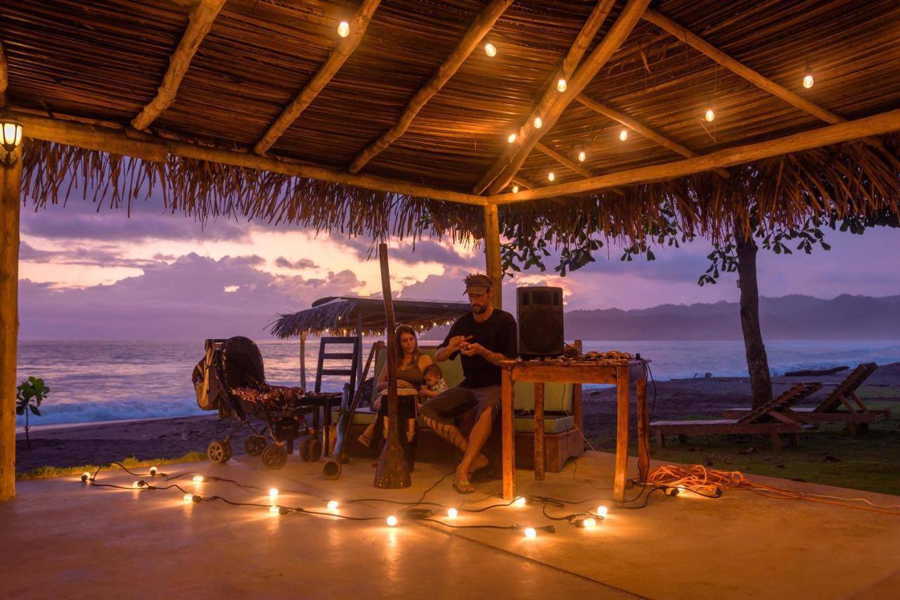 Break & Surf Camp De Hotel 3*
