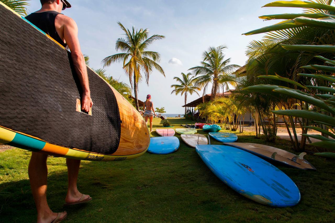 Break & Surf Camp De Hotel 3*